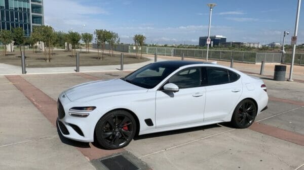 2022 Genesis G70 3.3T RWD