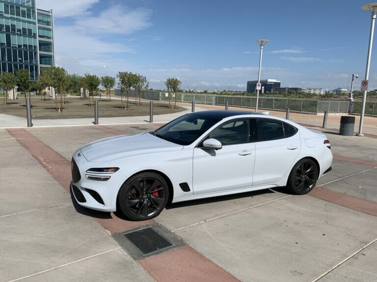 2022 Genesis G70 3.3T RWD