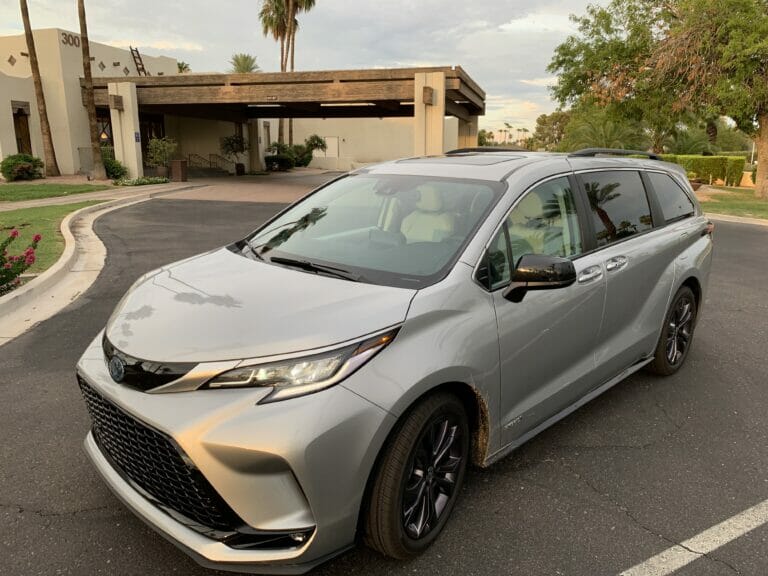 2021 Toyota Sienna Hybrid XSE Review