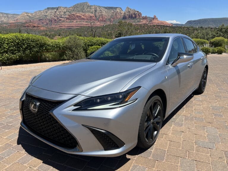 2023 Lexus ES 300h F SPORT