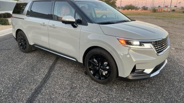 2024 KIA Carnival Prestige